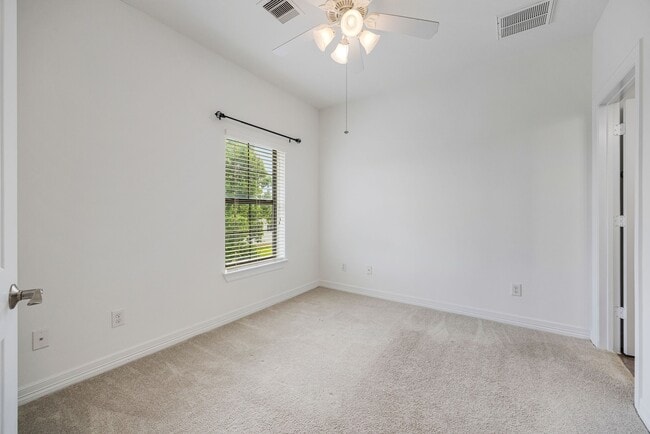 Building Photo - 1146 Hempstead Villa Ln