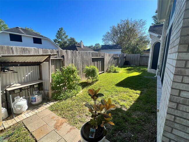 Building Photo - 6207 Harrison Ct