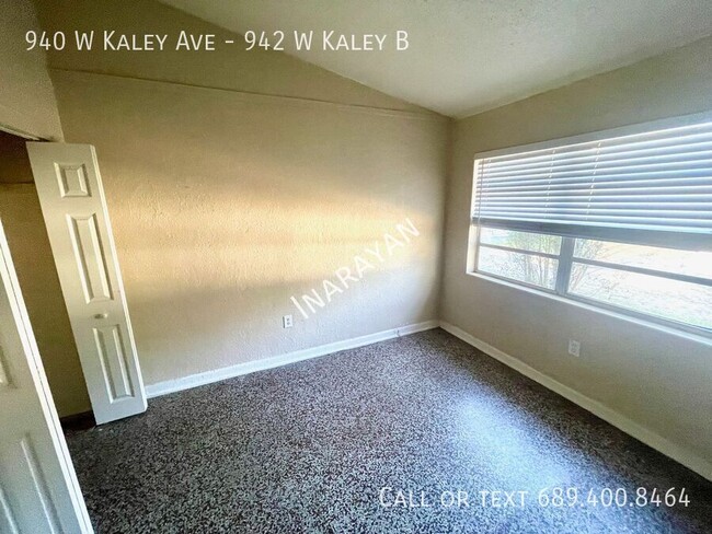 Building Photo - Newly Remodeled 1/1 half duplex AVAILABLE NOW