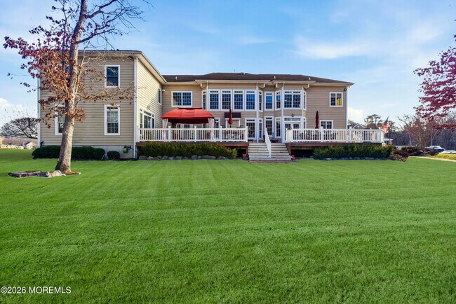 Building Photo - 24 Parkside Dr
