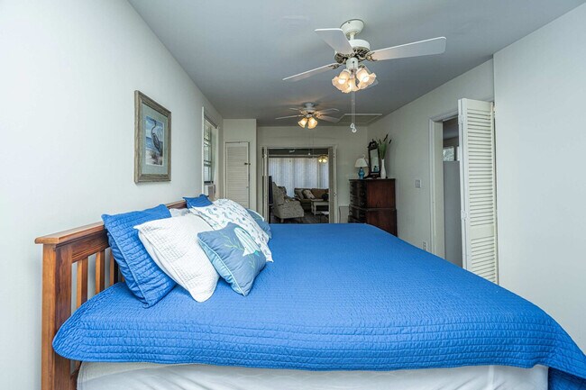 Building Photo - 816 E Cooper Ave