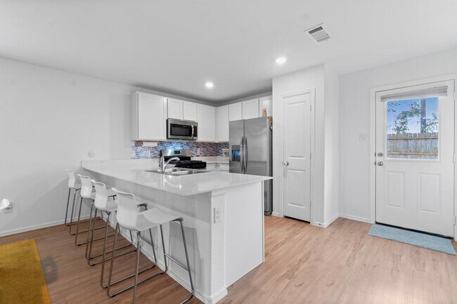 Building Photo - 20846 Masella Rdg Dr