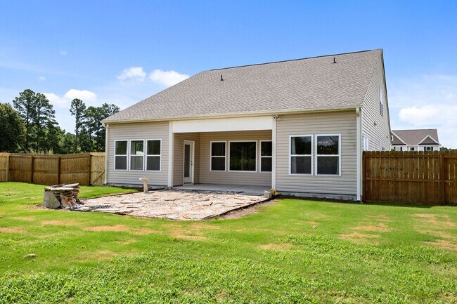 Building Photo - 217 Walker Grv Ln