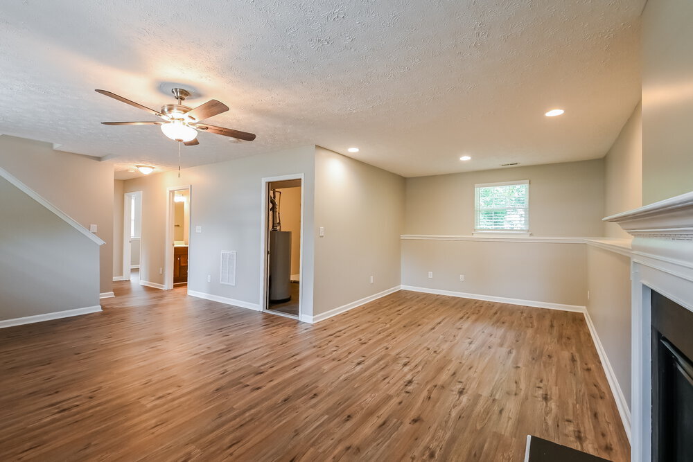 Building Photo - 3000 Basswood Dr