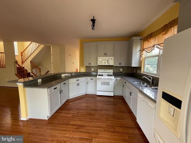 Building Photo - 43455 Quigley Ln
