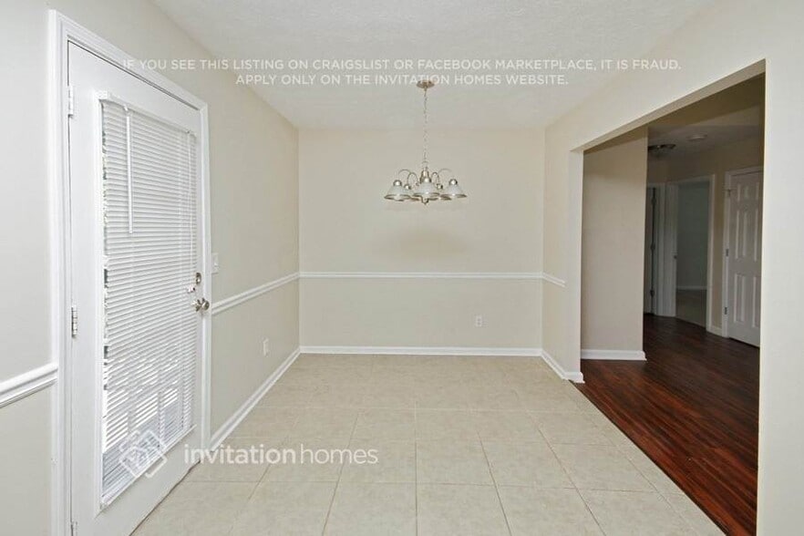 Building Photo - 1507 Locomotive Dr NE