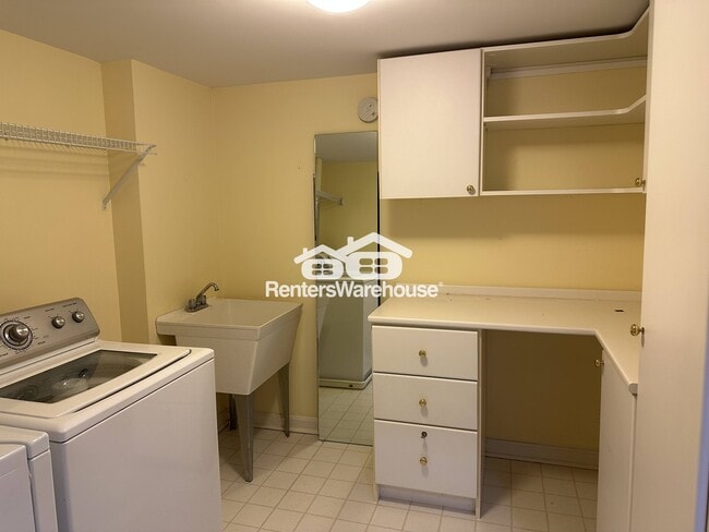 Building Photo - 12310 Rosslare Ridge Rd