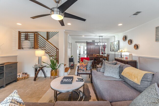 Building Photo - 6339 Del Monte Dr