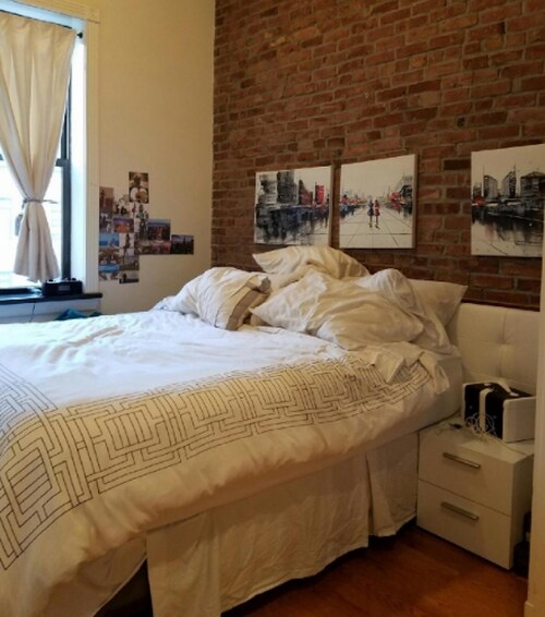 Building Photo - 254 W 14th St