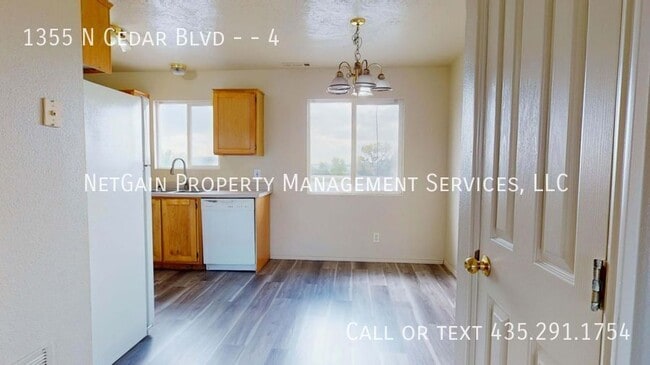 Building Photo - 1355 N Cedar Blvd