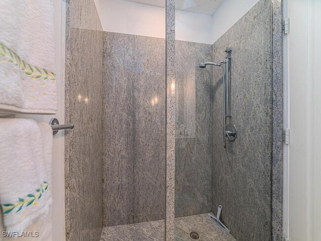 Building Photo - 883 Galleon Dr