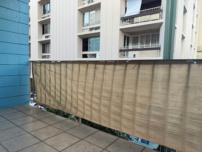 Building Photo - 424 Walina St