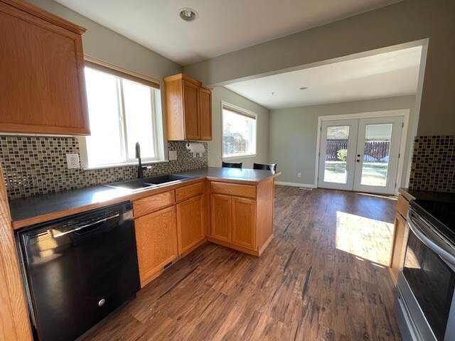 Kitchen - 2519 Aviation Dr