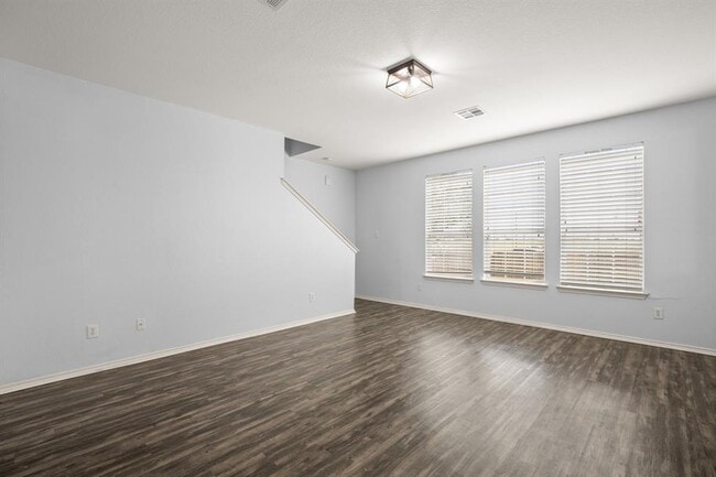 Building Photo - 13400 Gilwell Dr