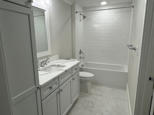 Building Photo - Luxury Coastal Living - The Charles - Deep Water Views