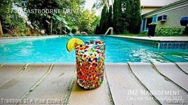 Building Photo - 3730 Eastbourne Dr