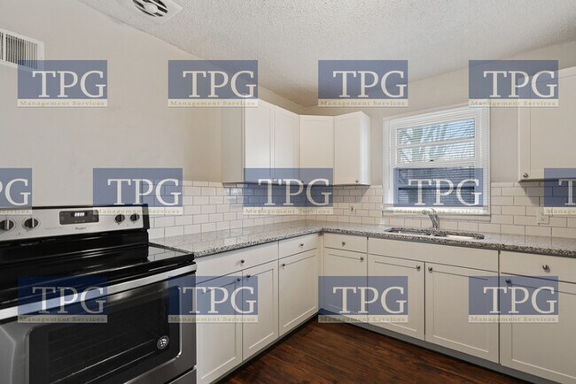 Building Photo - 7612 Blue Ridge Blvd