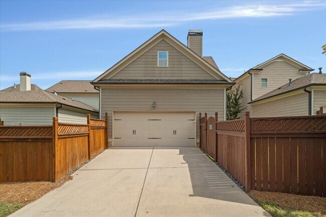 Building Photo - 4232 Hardy Ave