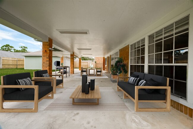 Building Photo - 2112 Limrick Dr