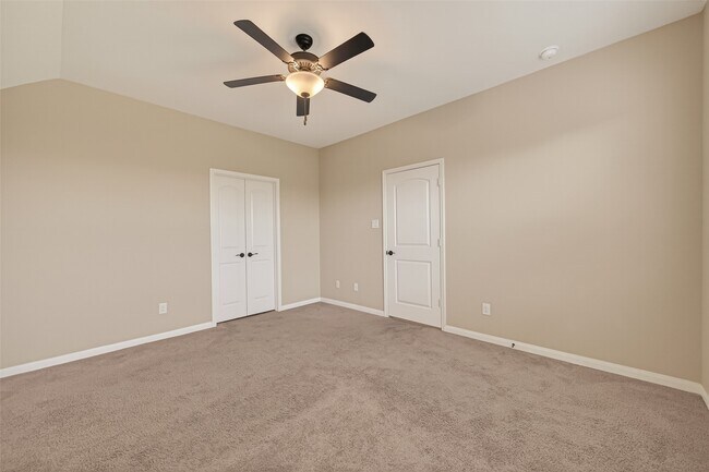 Building Photo - 21218 Echo Manor Dr