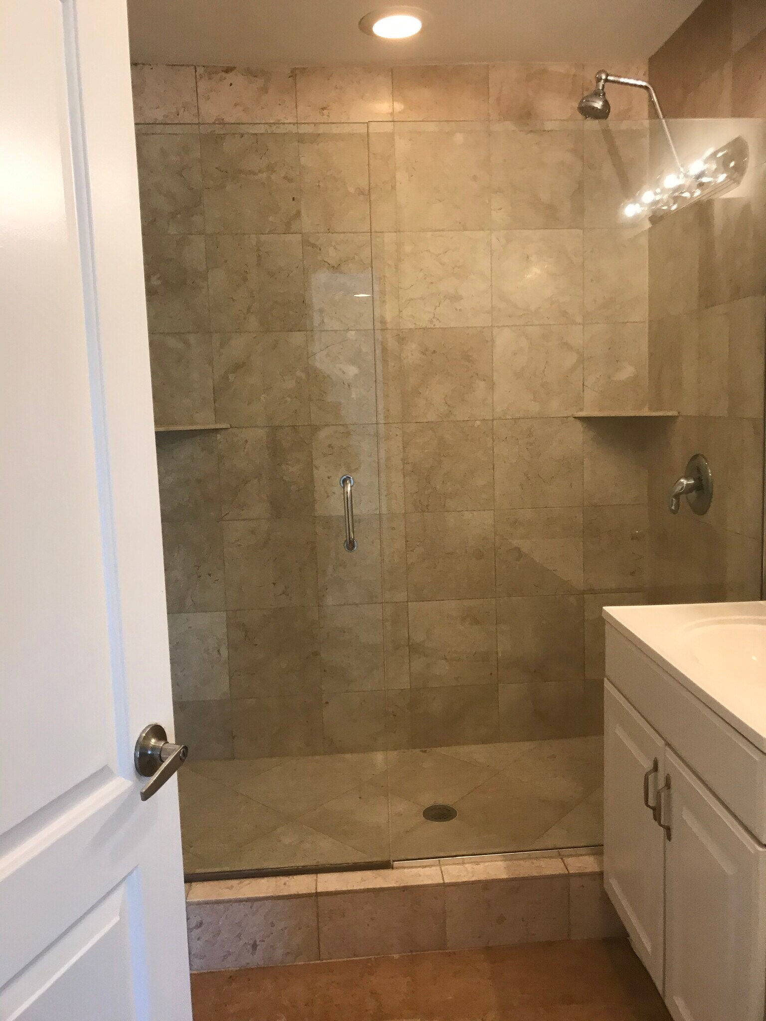 Building Photo - 247 Malverne Rd