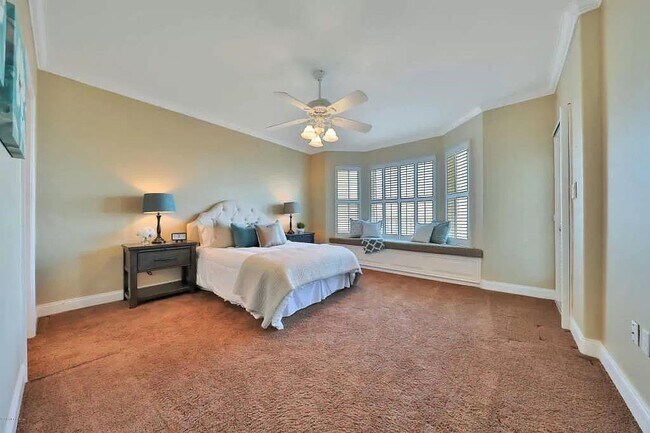 Building Photo - 157 Marine St