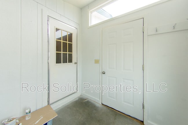 Building Photo - 1556 Rd 140