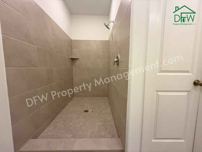 Building Photo - Spacious 4-Bedroom Home with Study & Large Backyard in Princeton, TX!