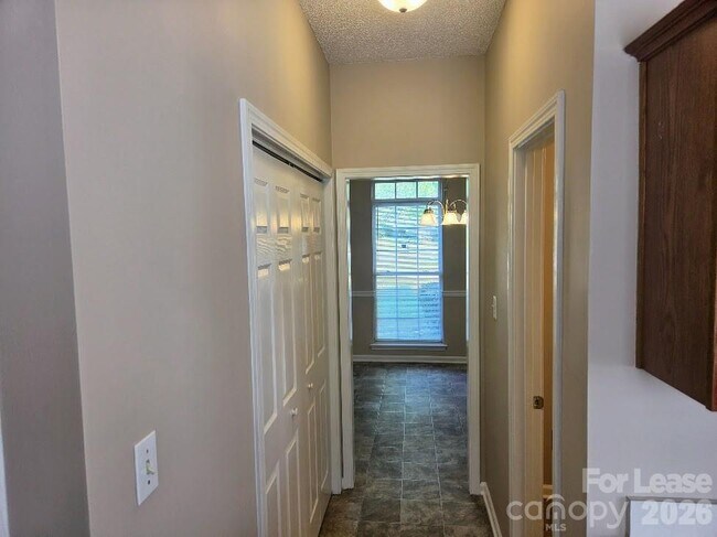 Building Photo - 5325 Timbertop Ln