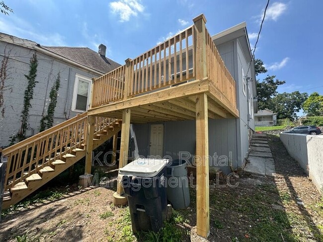 Building Photo - 2311 Jarboe St