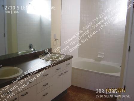 Building Photo - 2710 Silent Rain Dr