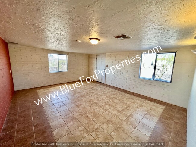 Building Photo - 6140 N Van Ark Rd