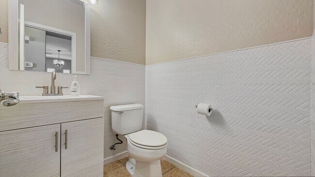 Building Photo - Gorgeous Home with Master Bedroom Downstairs!