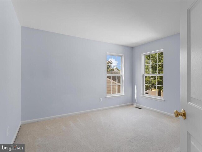 Building Photo - 6713 Selbourne Ln