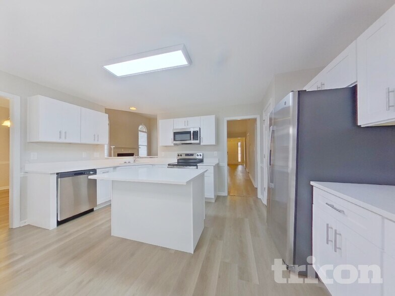 Building Photo - 3435 Emily Pl