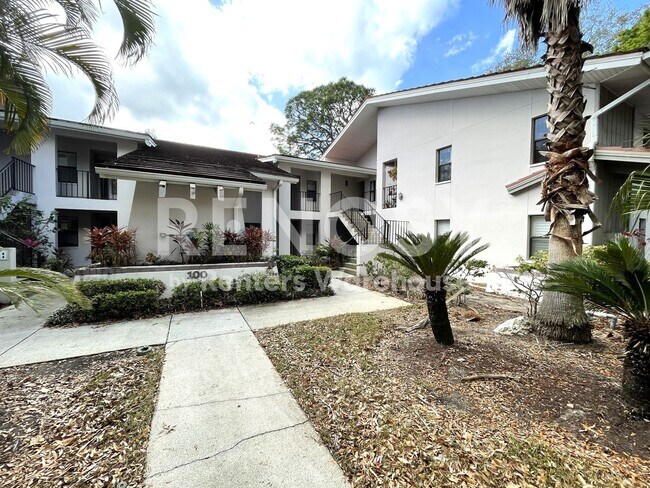 Building Photo - 300 S Florida Ave