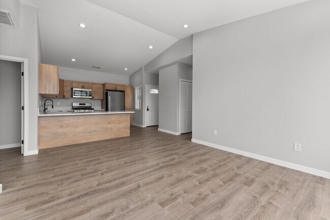 Building Photo - Overlooks SDSU!