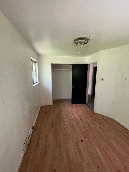 Building Photo - 4211 Ravenwood Ave
