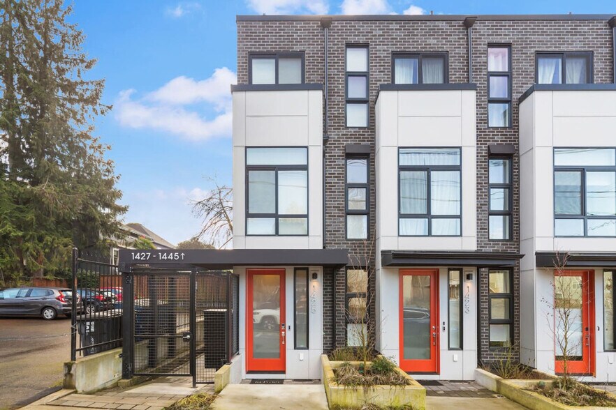 Building Photo - 1425 E Howell St