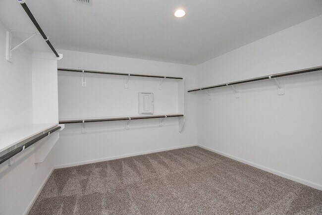 Building Photo - 1334 Bellingham Park Dr