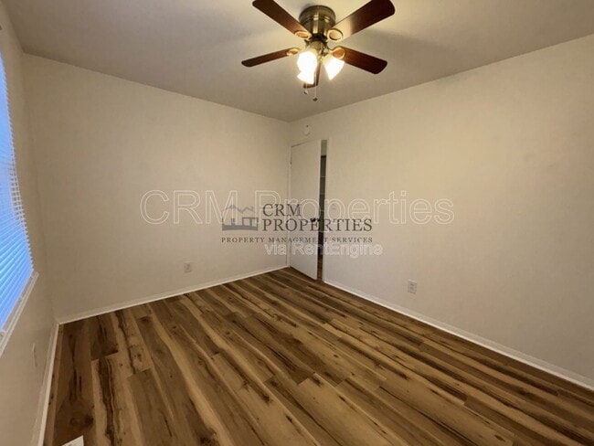 Building Photo - 811 Miami Blvd