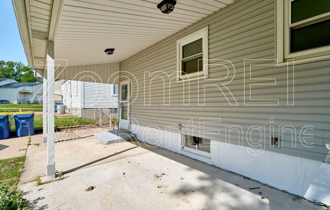 Building Photo - 3608 St Cosmas Ln