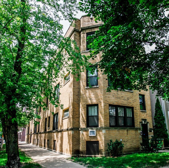 Primary Photo - 3700 N Bosworth Ave