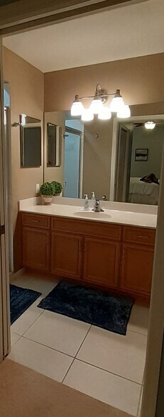 Building Photo - 8270 Pathfinder Loop