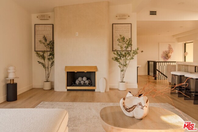 Building Photo - 7802 Torreyson Dr