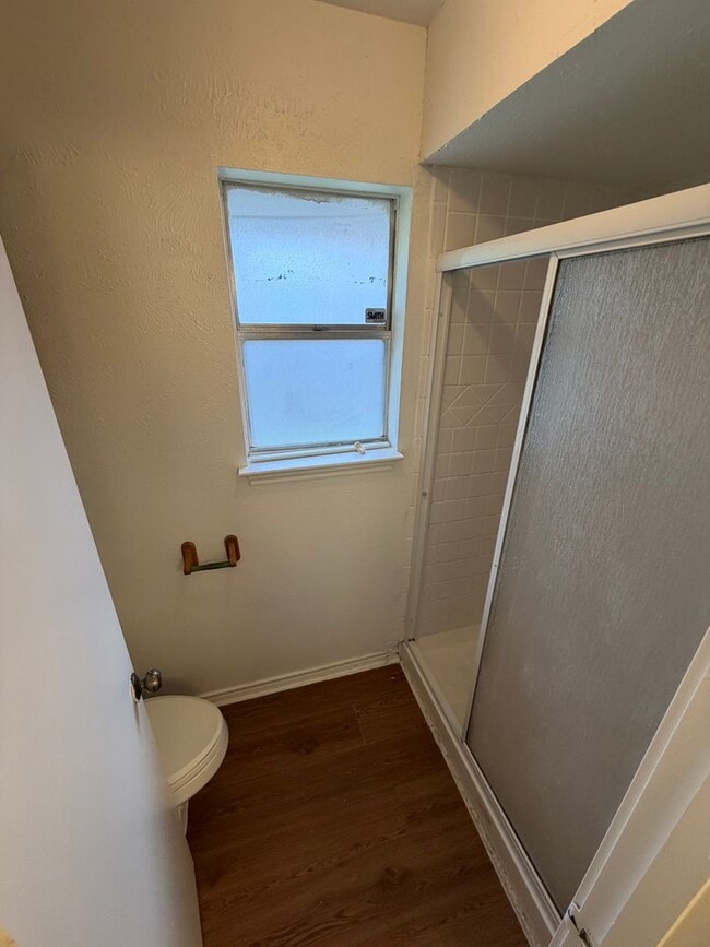 Building Photo - 2418 Guerrero Dr