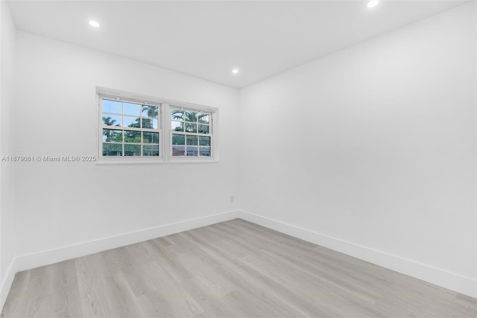 Building Photo - 2101 NW 189th Ter