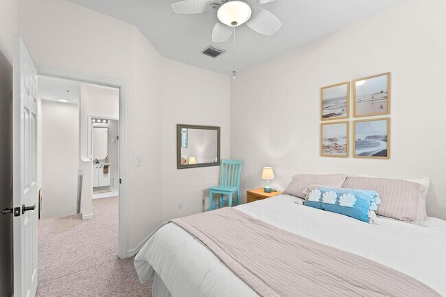 Building Photo - 117 Lighthouse B Cir