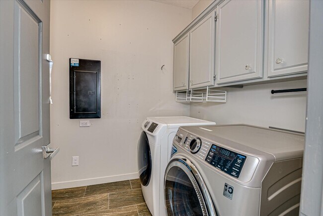 Building Photo - 133 Sweet Gum Ln