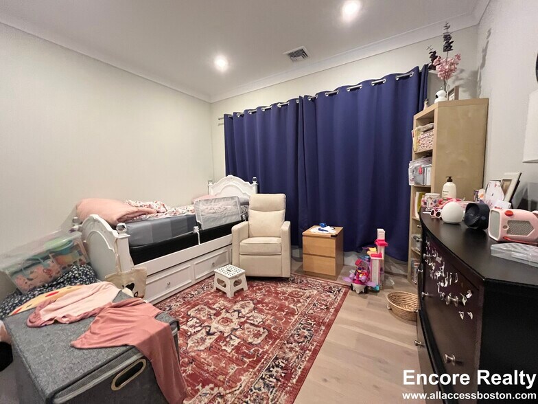 Building Photo - 39 Cummins Hwy